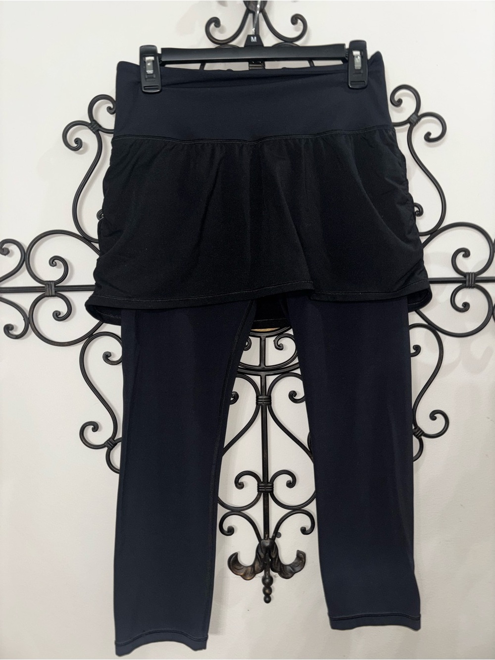 Athleta 2-in-1 Elation Skirted Leggings (or Capri Skirted Leggings). Medium Tall